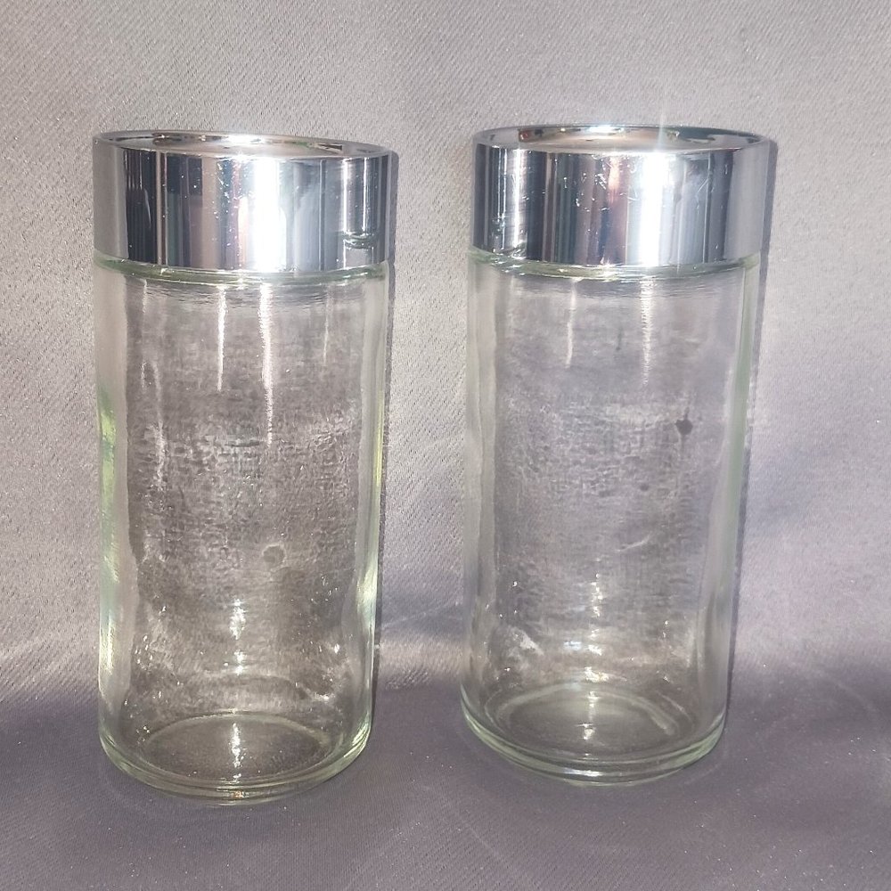 Clear Glass Salt & Pepper/Seasoning/Spices Shaker with Chrome Plastic LIds